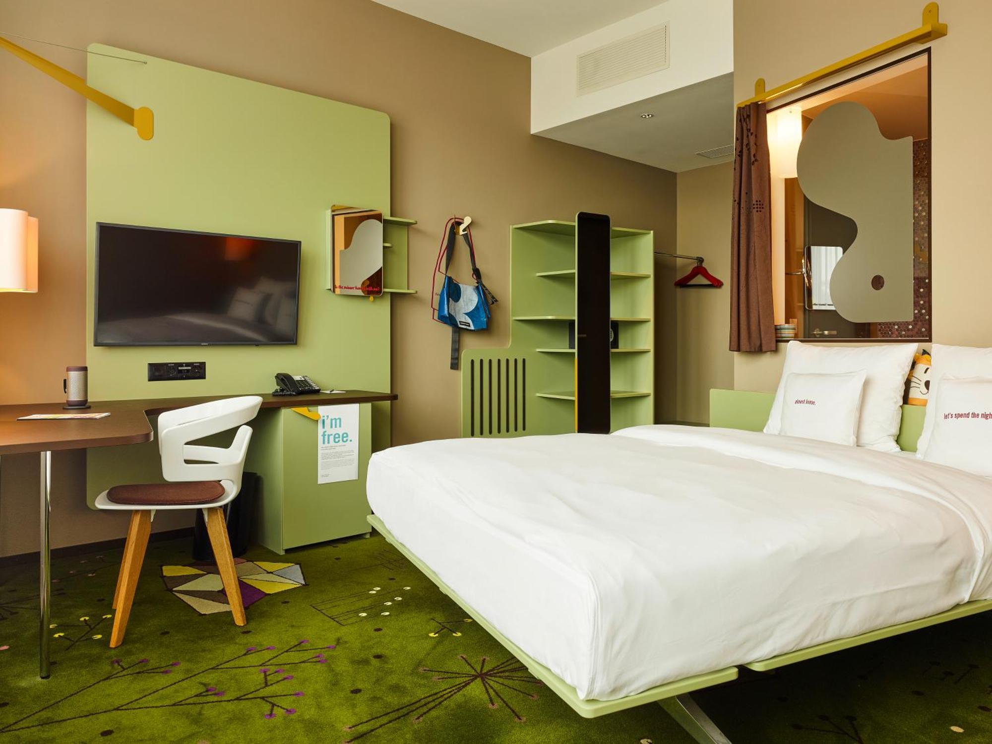 Otel 25hours West